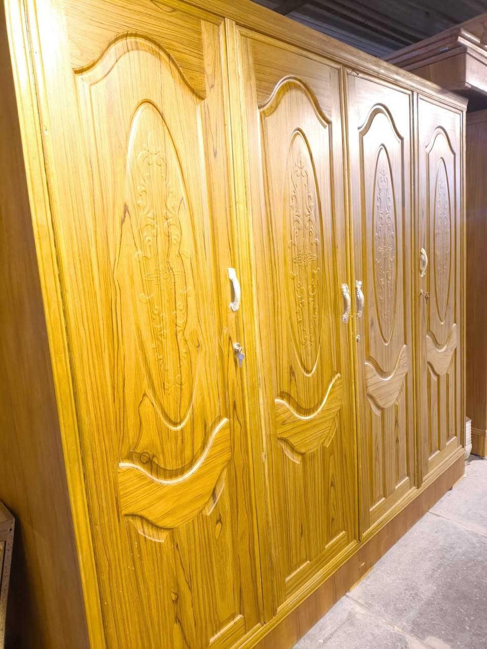 كناتير جديد مامستخدم شغل درجه اوله عنوان ميسان


**إذا كنت صاحب هذا الإعلان وتريد حذفه لأي سبب، رجاءا أرسل رسالة إلى الدعم الفني**