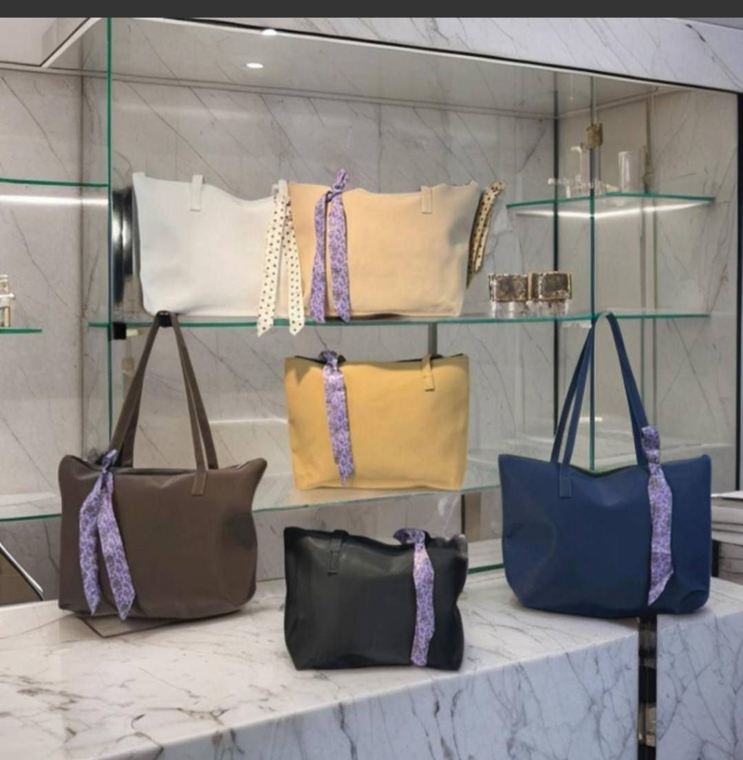 جنط نسائية تجنن 💖
خفيفة، أنيقة، وتكمل ستايلچ 👝✨
تنفع للدوام وللطلعة
ودلّعچ بهالشكل الحلو 😍
💰 السعر: 5,000 بس
🚚 التوصيل: 5,000
📩 راسلينا خاص للطلب او واتساب *********** 
العدد محدود لا يفوتچ ⏳💗
