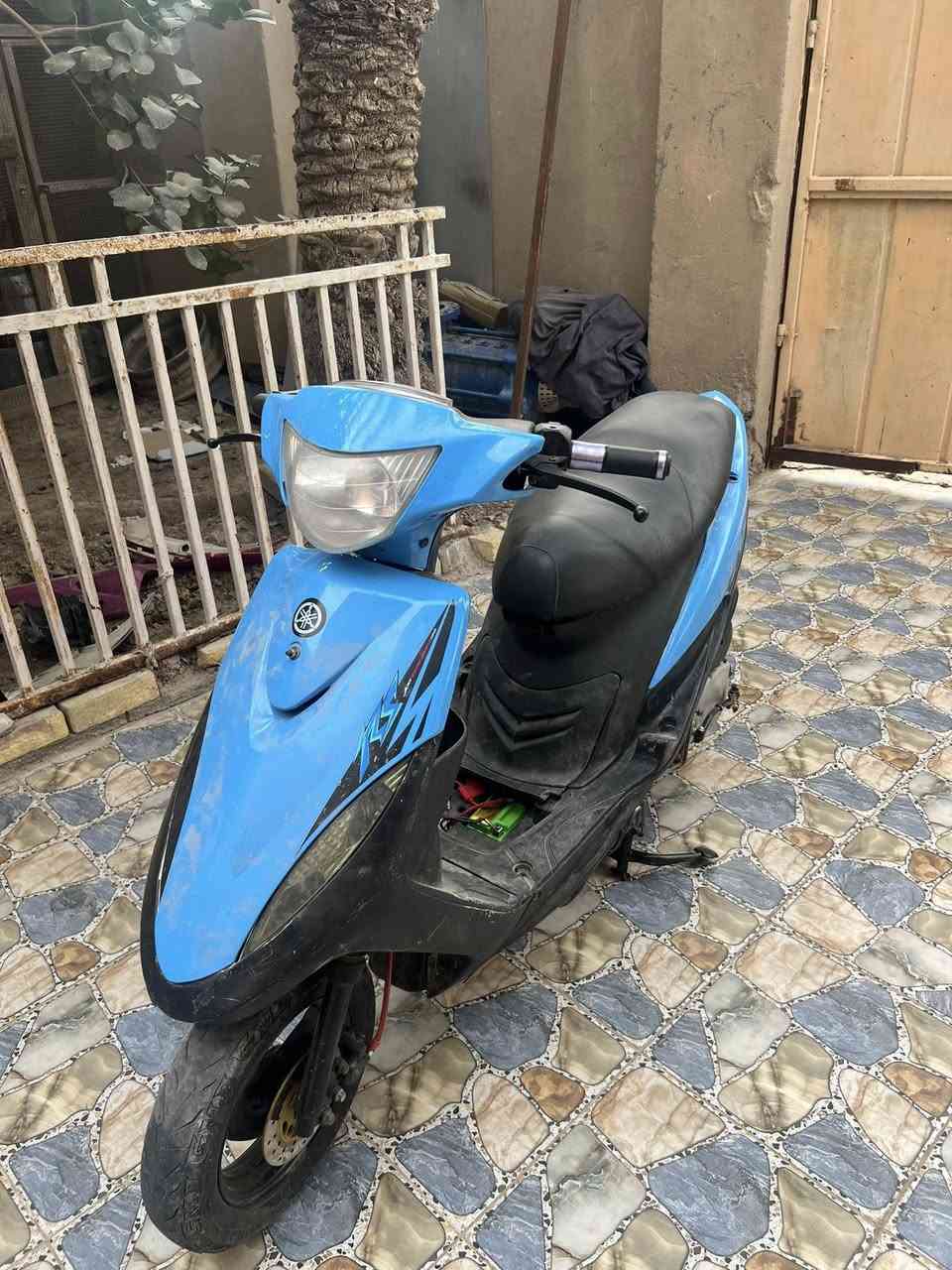 السلام عليكم دراجه لبيع ماكس عدله كلشي ماعوزها كهربايات كلها شغاله سلف هندر غراضها كامله السعر 350وبيها مجال ***********المكان ناصريه مركز
