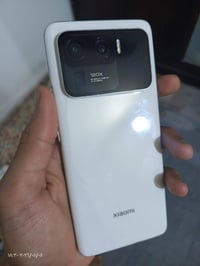 للبيع شاومي Mi11 ألترا ذاكره 256 جهاز شاشتين خلفيه واماميه فول كله شغا...