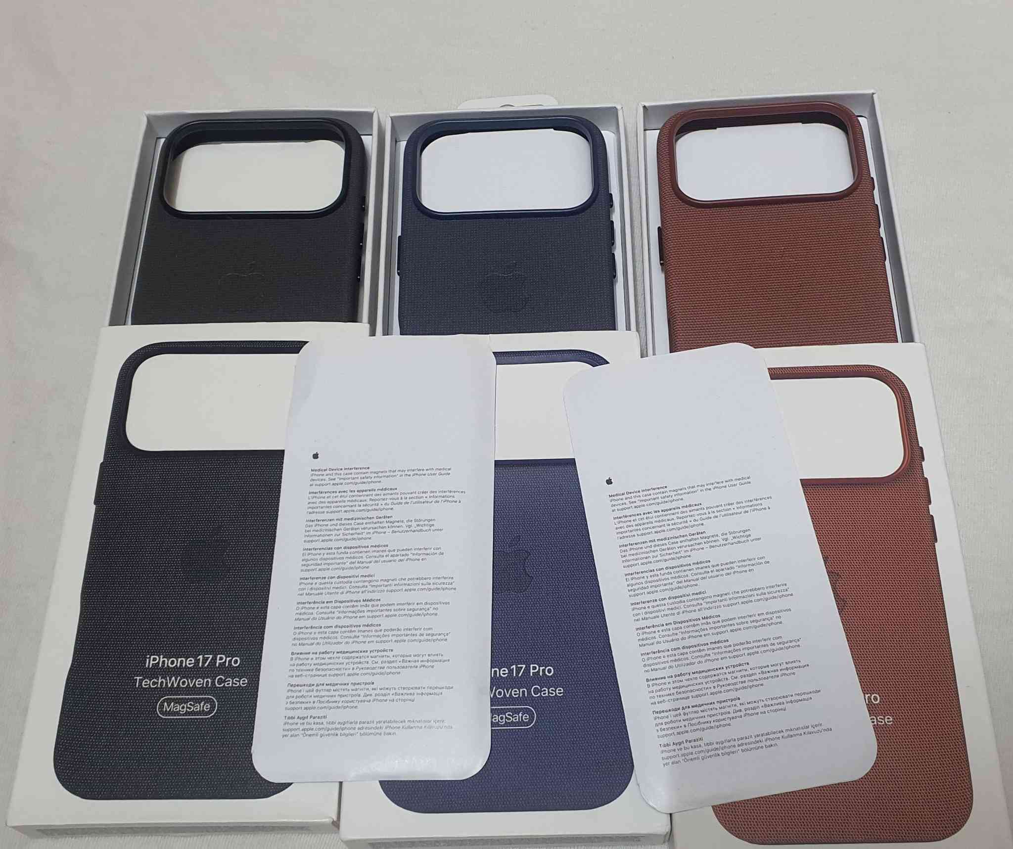 كفر ايفون 17 برو  tech woven من ابل  اصلي
جديد غير مستعمل متوفر بثلاث الوان 
السعر ٤٠ للكفر الواحد 
مكاني كربلاء متوفر توصيل لجميع المحافظات 
***********
