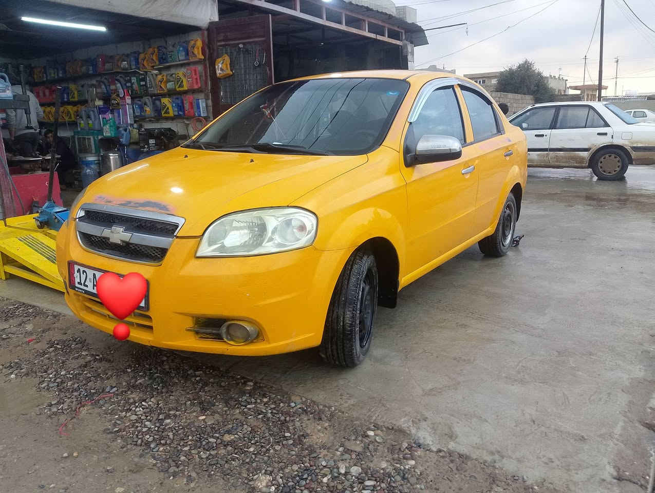 السلام عليكم لبيع افيو 2009
محرك وكير شرط
طخم تاير جديد
السياره بدون ضرر بدون معجون شرط
طخم حداديه جديد
السياره حلوه
بس ينراد ينعاد الصبع
اول صبغه لل سياره
كاربون الجديد بيها
السياره بسمي رقم نينوئ شرط التحويل فقط
هيئه غرامات صفر 0 
مكاني حي الشيماء
*********** بي واتساب
