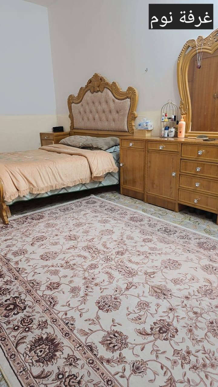 عروض #مكتب_الشكري_للعقار دار سكن 200م 
🌍 الموقع :النجف الاشرف_  الكوفه شارع المطار السايدين مقابيل بوابة الخروج
----------------------------------------
🔳  زراعي سند 25
🔳 المساحه 200م 
🔳دار سكن زراعي جاهز 
--------------------------------
🧾 تفاصيل البيت 🧾
البيت نظيف  الأساس والسقف كونكريت غرفتين وصاله واستقبال ومطبخ حار وبارد وساحه كدام البيت ترهم محلات وتخاريج كاشي سيراميك صب كونكريت
------------------------------
سعر البيع 85مليون وبي مجال  💷
☎️ للاستفسار 
واتساب ***********
***********
🛣️عنوان المكتب النجف الأشرف _ الكوفه شارع المطار السايدين مقابل جوهره العرب مباشرتٱ مكتب الشكري للعقار
 #الجميع
