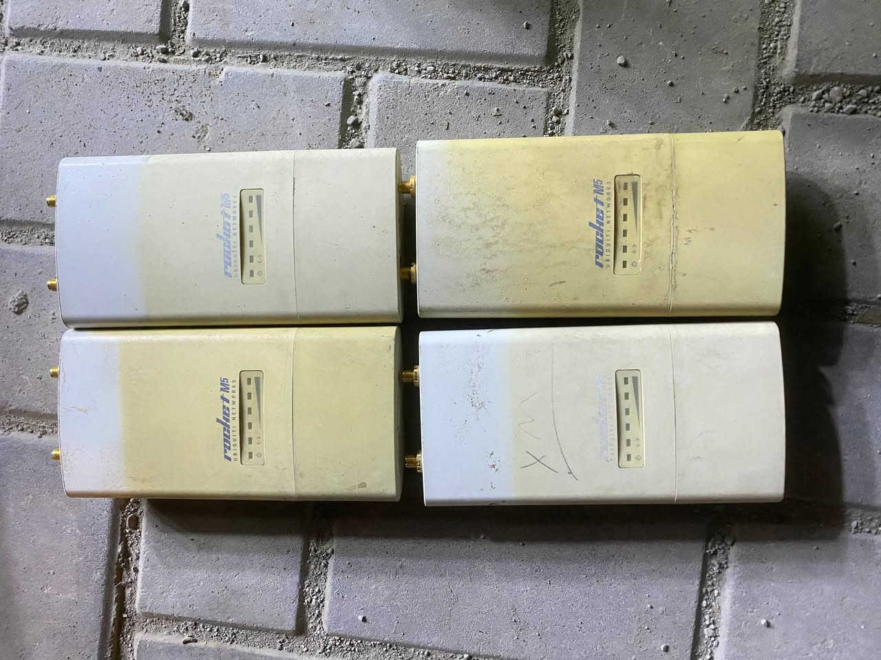 متوفر
سكتر تيتانيوم 2.4 + sma السعر 35 الف
روكيت m5 xm عدد 4 سعر القطعة 35 الف
متل 5 مايكروتك + انتنا 15 ديبي السعر 40 الف
نانو m5 xm السعر 30 الف
اولتي فيسول ايبون 4 بون السعر 400 الف
عاكسة مكزما 850 السعر 75 الف
منظم فولتيه بلوستورم (5 كيفي) السعر 200 الف
بغداد / الاعلام / الري
التواصل خاص او على الرقم :
***********
يتوفر توصيل كافة المحافظات
