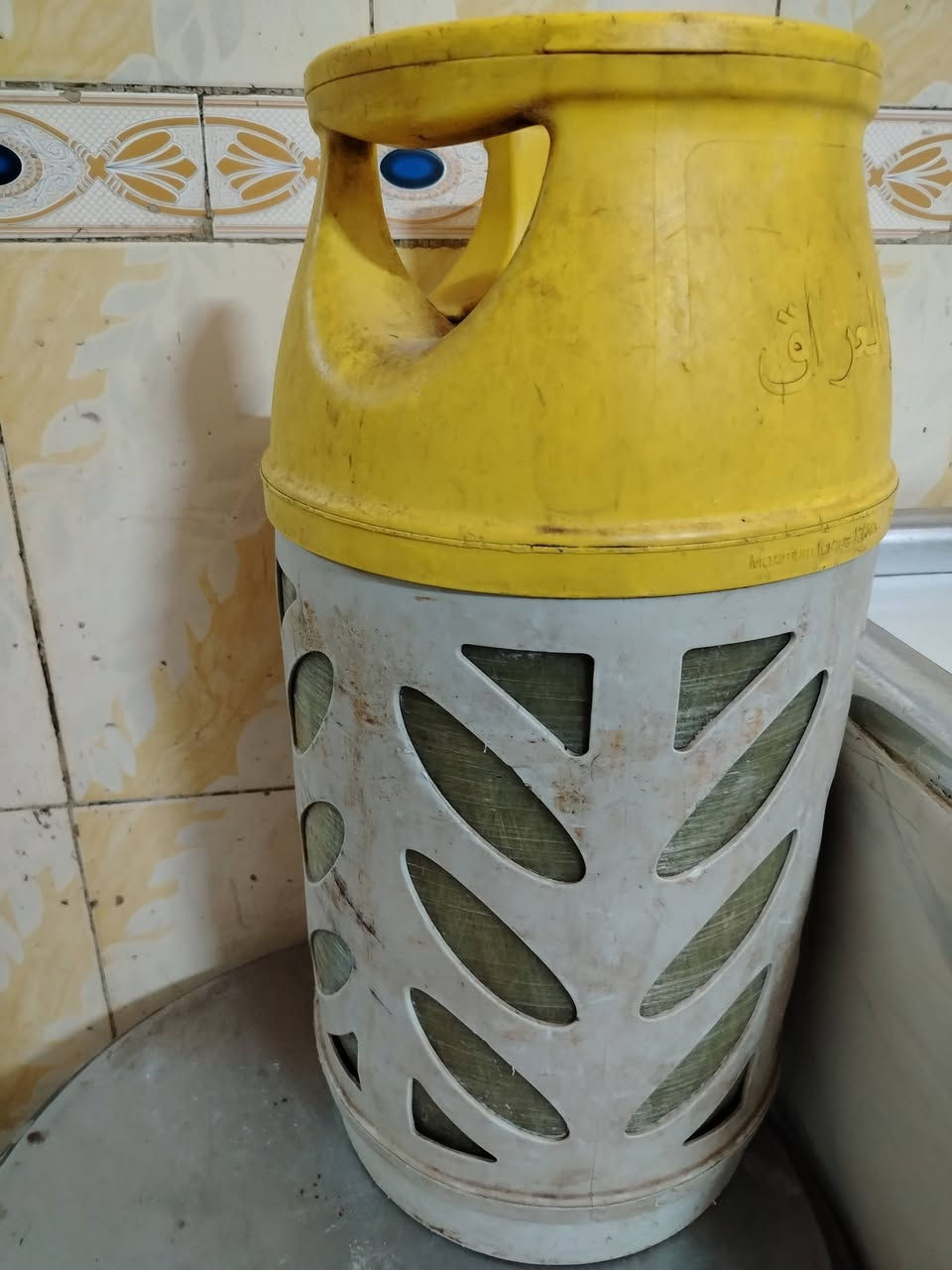 دبت غاز سعر الواحده 250 قفل جدد نظافه 100٪  للمعلومات ***********
