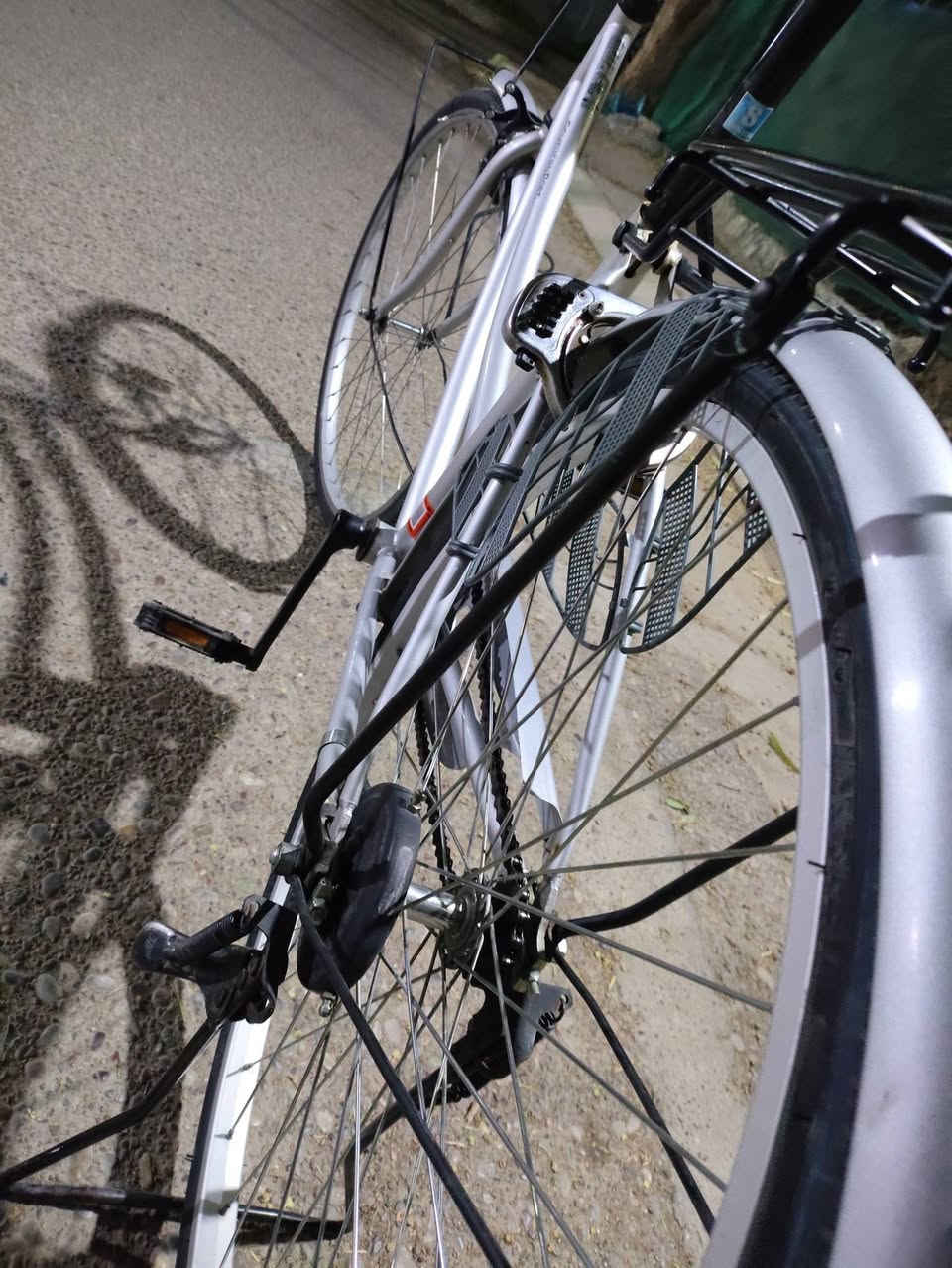 سلام عليكم ورحمه الله وبركاته اخوان للبيع باسكيل ياباني فول حجم 26 موديل 2020 لون رصاصي مميز ويلات عدله الباسكيل حيل حيل نضيف كله بلادي..... قفل سري كشن جديد الباسكيل مابي زنجار.... الـســعـر 95الف بي مجال للطيبين عنوان كركوكك
رقم التواصل أو متواجد ع الفيسبوك ،👈***********👉بي واتساب هم
