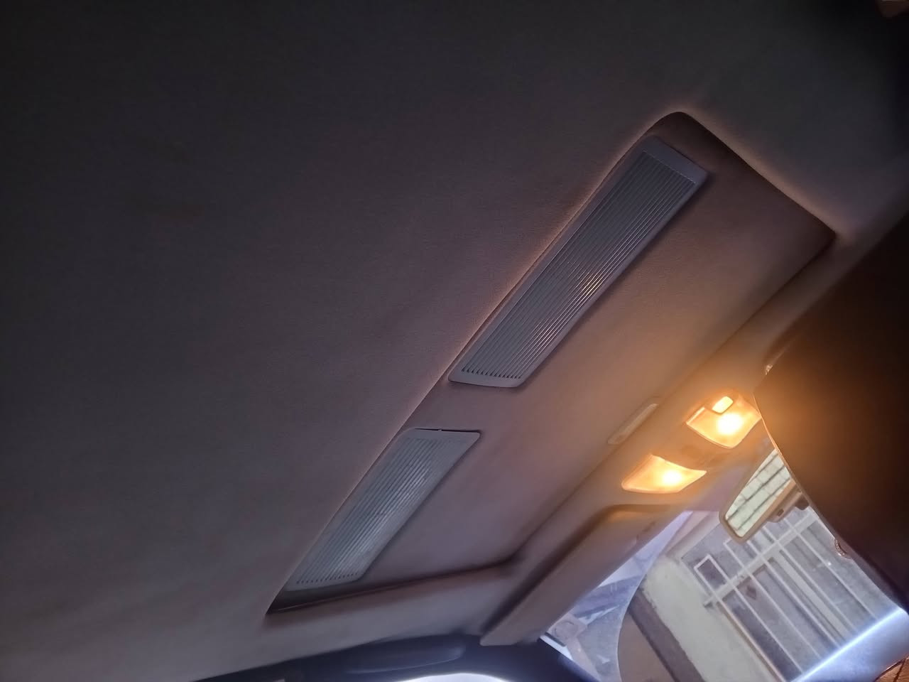 اسلام عليكم سياره مرسيدس موديل 1995للبيع سياره ما ناقصها شي كلش نضيفه تبريد شغال مكينتها تخبل لا تبخر ولا تنقيص السعر وباقي التفاصيل اتصل وتساب هذا رقم*********** متواجد بس وتساب واتصل بكان سياره كوت...... رقم السياره بغداد 11
