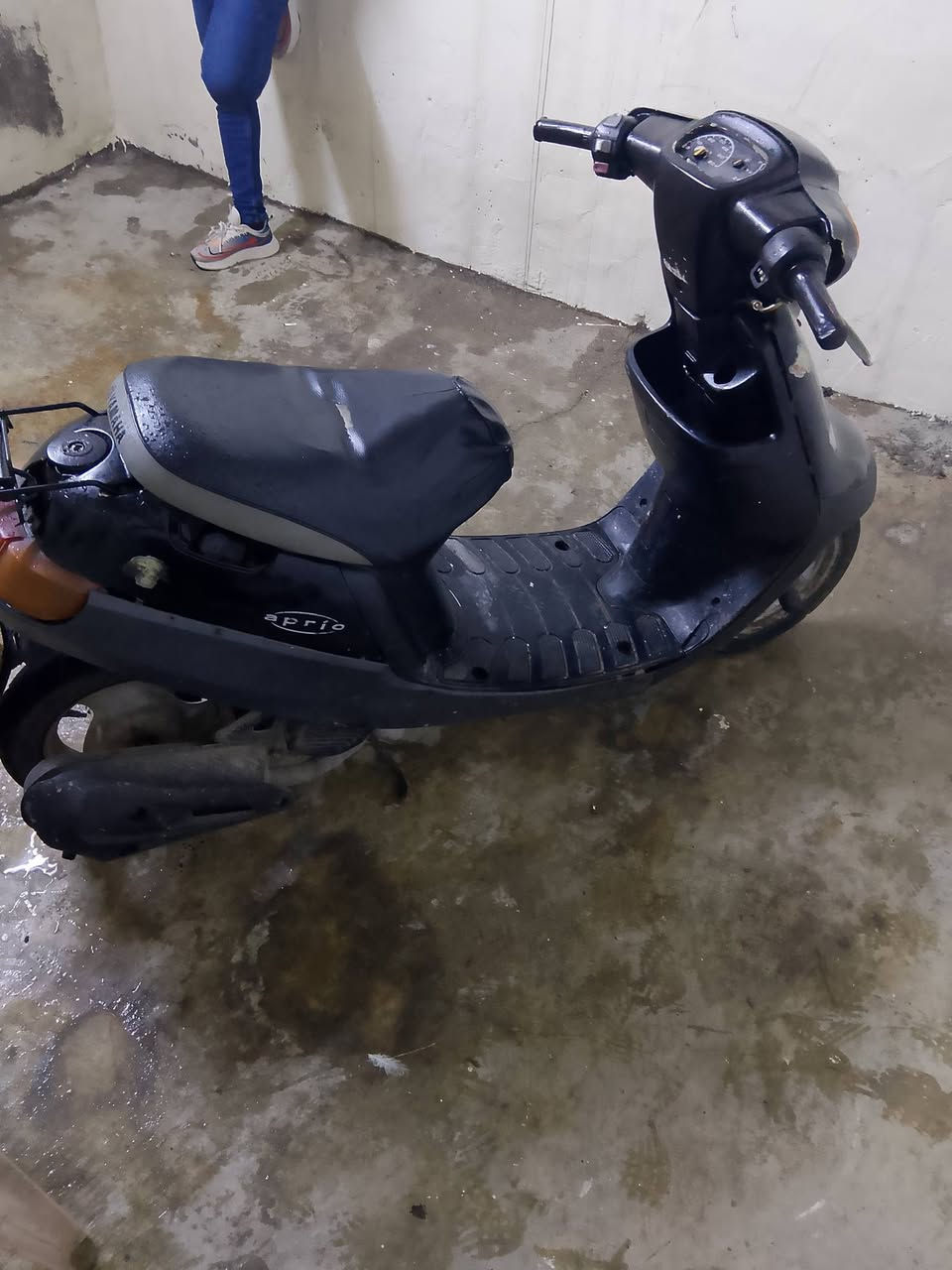 ماطور بوتين شرط كلو شغال هندر واحد ويرمنيه هم شغاله ليت وشاير وهورن ماطور اخرس اسعر 150 وبي محال مكاني الايمن وادي حجر ***********
