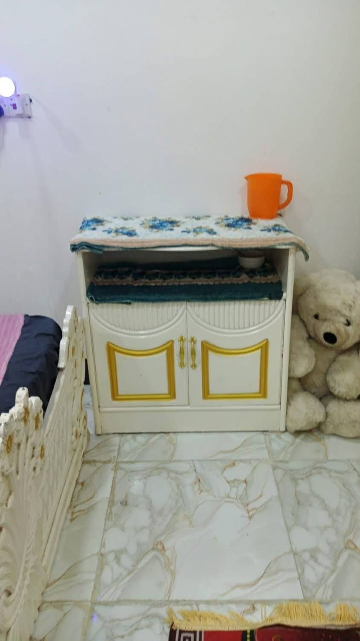 غرفة تسكام عراقي  السعر 850 وبيها مجال للشراي


**إذا كنت صاحب هذا الإعلان وتريد حذفه لأي سبب، رجاءا أرسل رسالة إلى الدعم الفني**