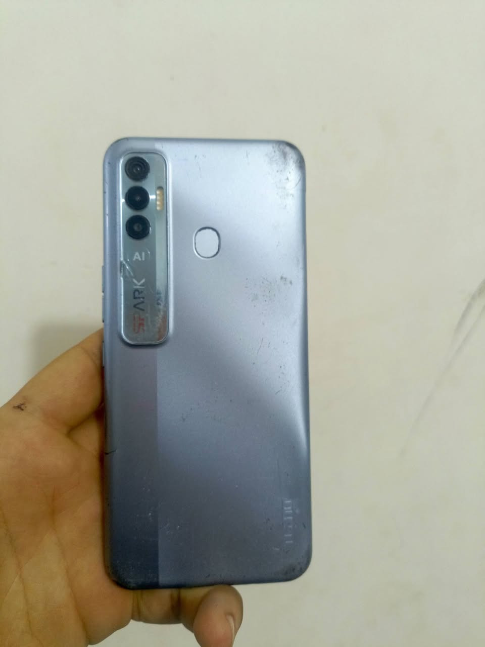 تكنو بوفا ٧
ذاكرة ١٢٨ 
السعر ٤٥ 
الشاشة مفطرة لكن تلمس اللمس
يوجد توصيل ٥ لجميع المحافظات 
***********
