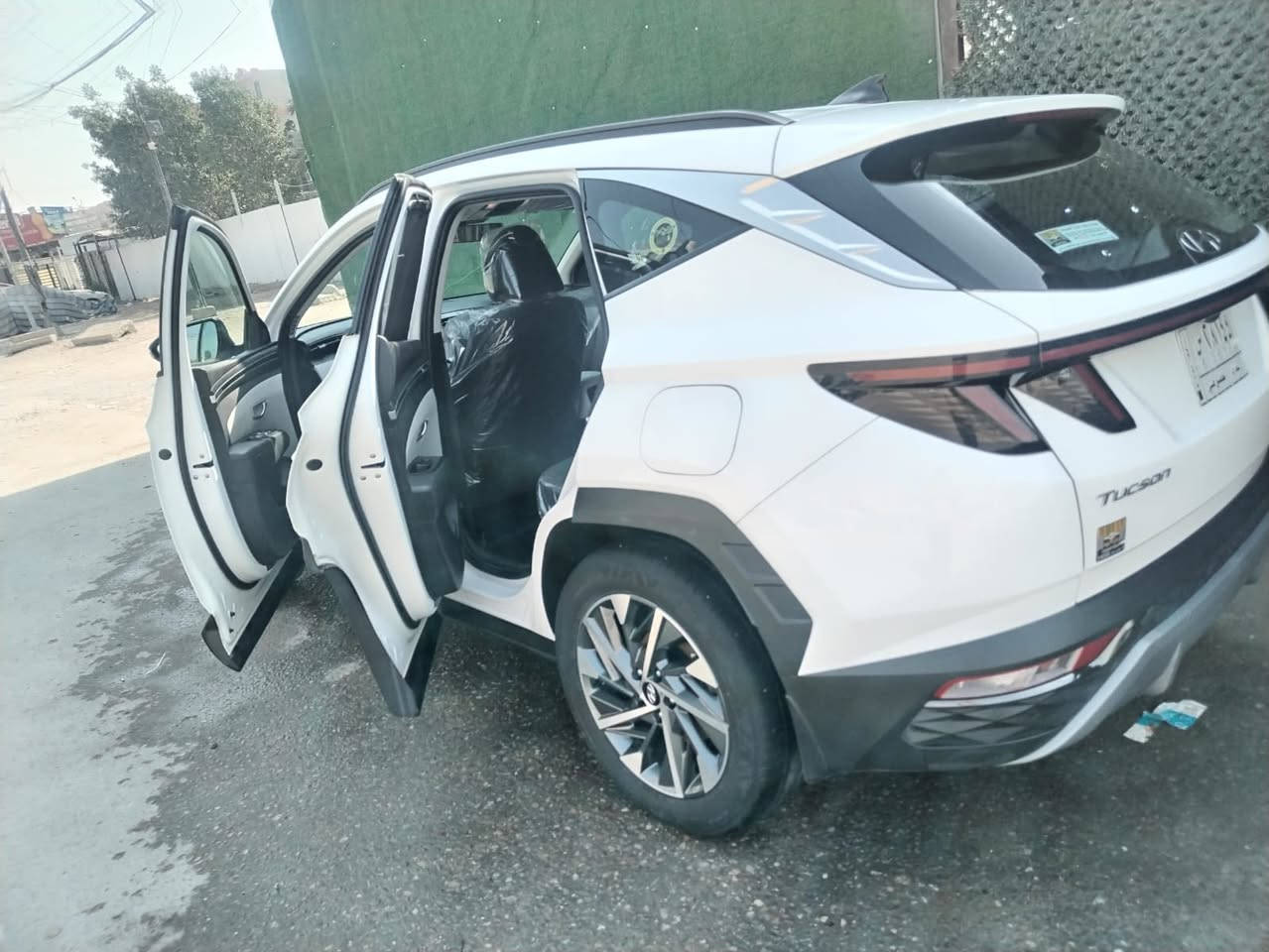 السلام عليكم توسان مديل 2023سيارة فول عدة البنراما  سيارة مكفولة من صبغ او حادث سيارة بيهة بصندوق طعجة بصيطة امبينة بل صور ماشية 98 السعر 205  
الاستفسار اكثر ***********. 
العنوان البنوك
