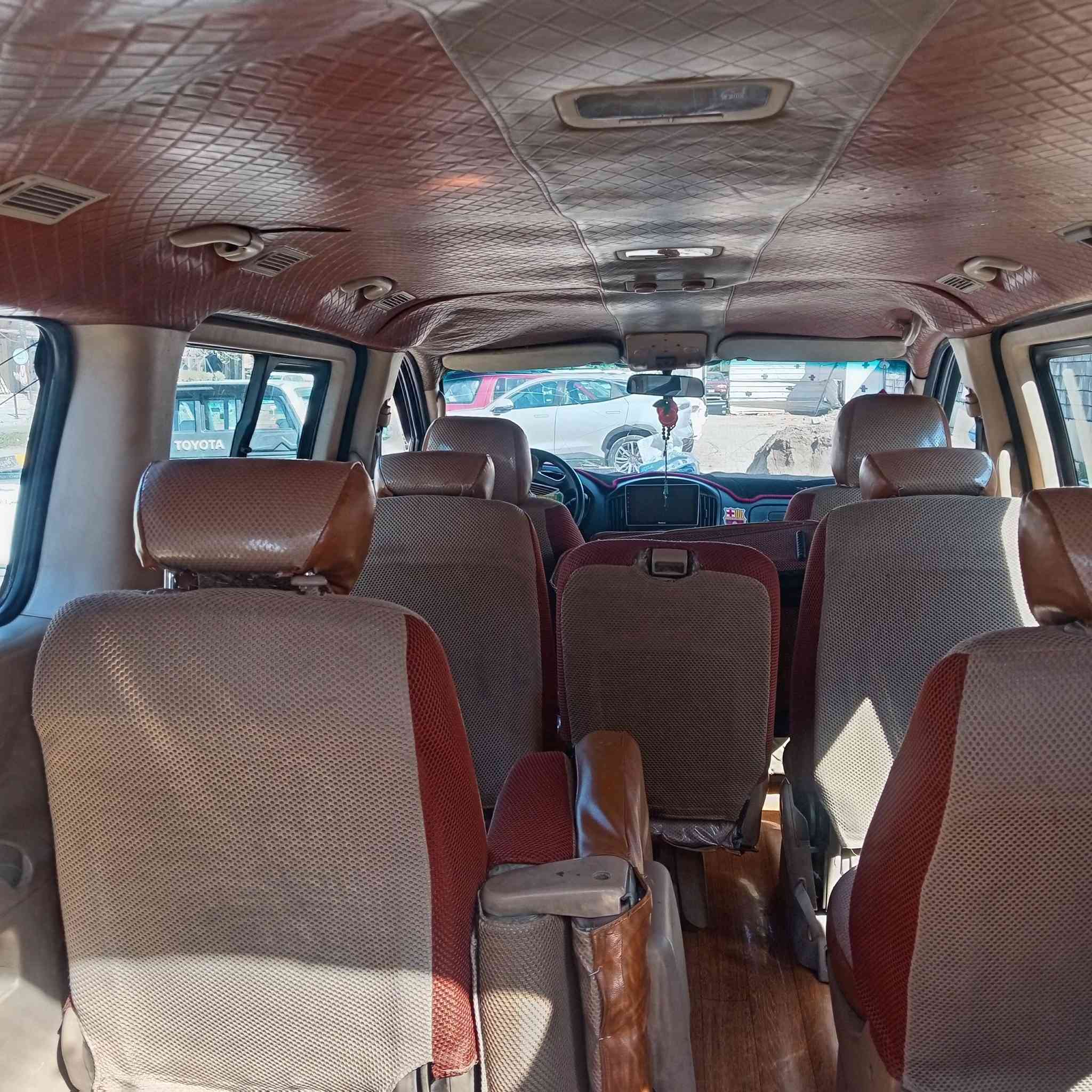 السلام عليكم ستاركس للبيع موديل ٢٠١٠ رقم كركوك سنويه لل ٢٧ بسمي  تحكم ستيرن دوشمه جديده محرك شرط لا بخار ولا تنقيص  تايرات اربعه جدد باقي التفاصيل الاتصال على الرقم ***********
