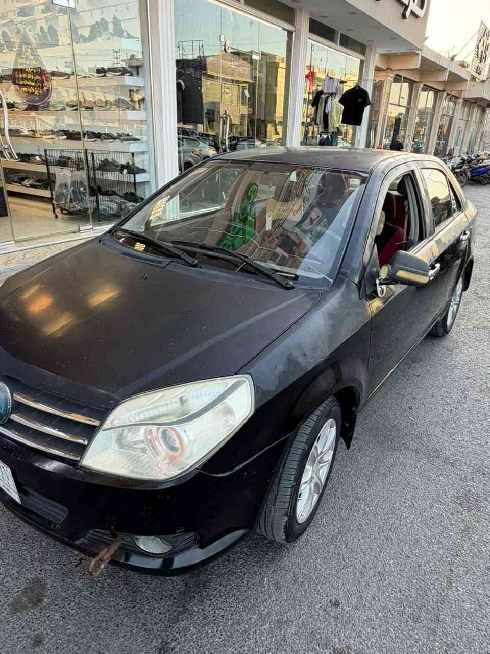جيلي ام كي موديل 2013 بلاديه بدون صبغ رقم بغداد باسمي السعر 30 وبيها مجال مكان السياره واسط الكوت الاتصال على الرقم ***********
