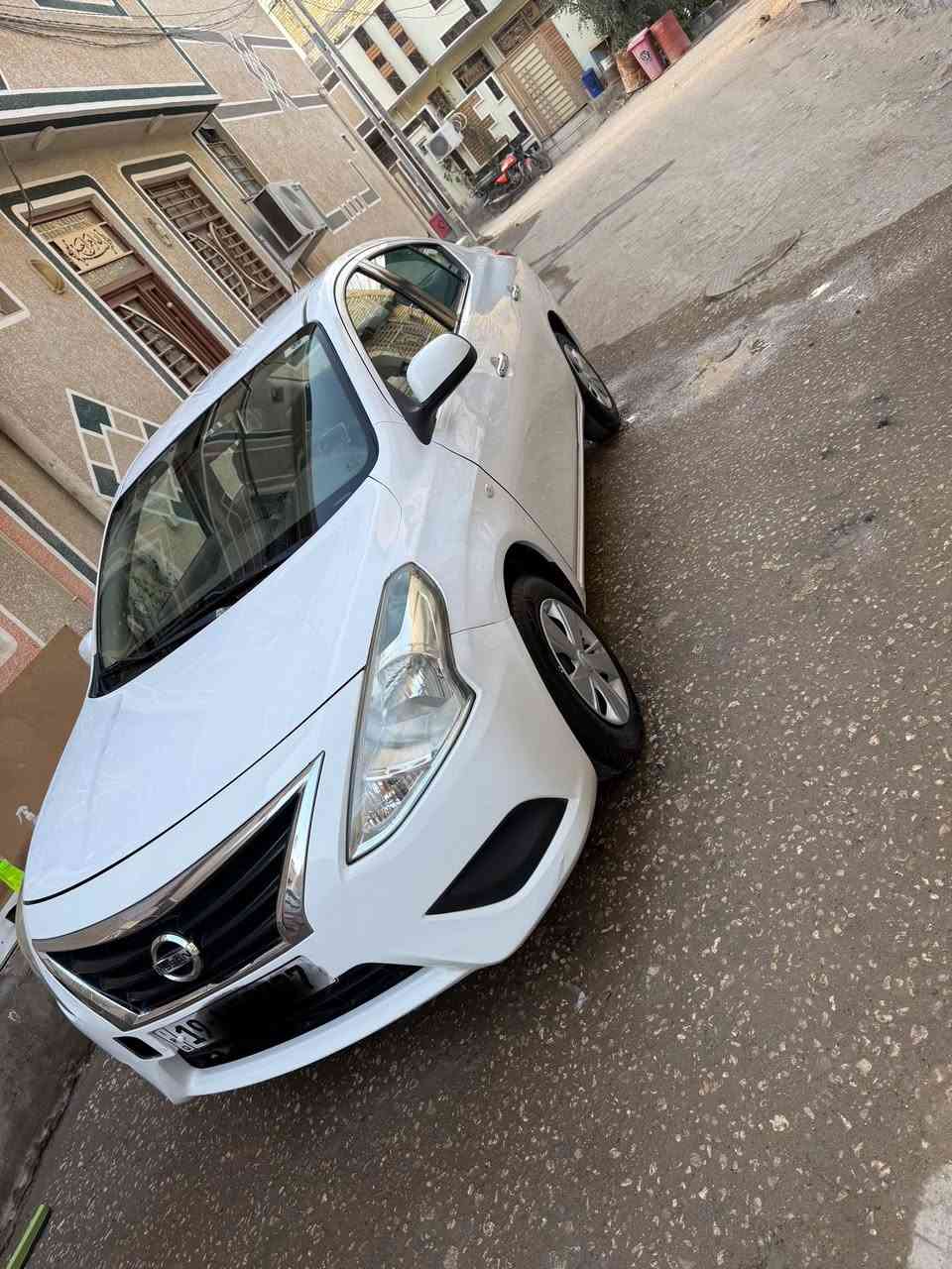 نيسان سني هندي  2017 رقم كربلاء دولي السيارة جديده وجاهزه من كلشي كير مكينه تبريد تدفئه تخم تاير حداديه كله جديد ماشيه 120 بيه طخه جوه البكلايت اليمن مكانه كربلاء السعر 98 الشراي يتصل 
***********
