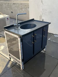 للبيع كاونتر وسنك مرمر وخلاط اصلي وبي صوندات نظيف جدا استعمال قليل الس...