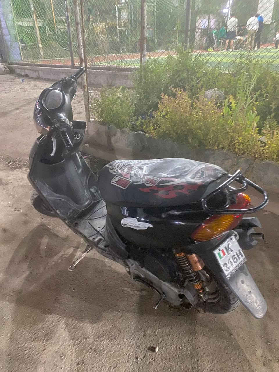 سلام عليكم ماكس قجمه 120 الدراجه مزروعه تزويد💯
1-سلف رياضي 55
2-دبل خلفي رياضي لون مشمشي
3-صالنصه رياضي FM 
4-ستان صفح رياضي 
5-صدر امامي جديد.
6-كشن رياضي
الدراجه شلعه ومعدل خير من الله 
كهربائيات كله شغاله بيه بس البجم مكسوره منه صفحه مثل ما موضح ب الصور
السعر(350) العنوان بغداد الشعب حي اور  هاتف ***********
