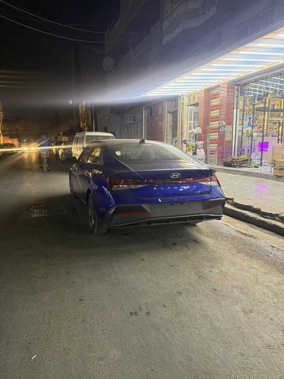 النترا2025 دخول جديد بسمي
بدون تصليح ورقم 
بدون دواخل 
سياره جديده بدون شخوط ورصعات 
راديترات تبريد شركه مملهوب بيهن 
محرك 2000دوش 
ماشيه8000
مواصفات 
بصمه تشغيل عن بعد رادارات امامي وخلفي وجانبي 
تدفئه كشنات وستيرن  صندوك فتح تلقائي شاشه الكتروني 
وباقي المواصفات
السعر 137بيها مجال
الاتصال ***********
بغداد كراده
