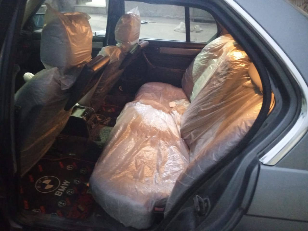 للبيع رقم موصل الشراي يتصل مكان السياره بغداد 
***********
