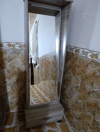 غرفة نوم • أخشاب • سرير • دولاب • تسريحة • كاملة • 8 قطع