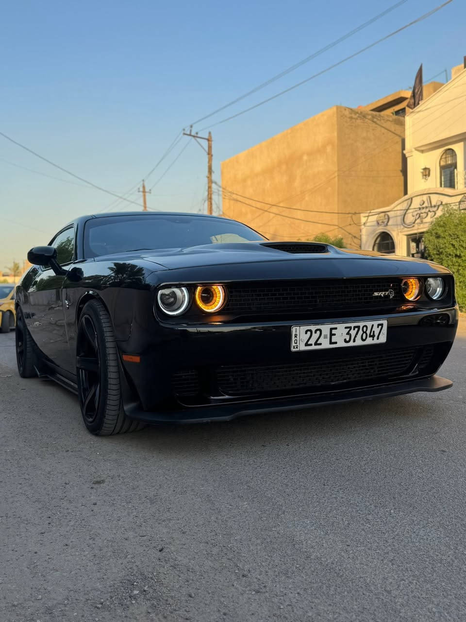 السلام عليكم للبيع جالنجر SRT 6.4l
موديل 2018 السيارة داخلة كلين تايتل
بلعراق صار بيها جاملغ وبنيد
مواصفات كشنات كنتارا وجلد 
سوبر تراك باك 
كشنات كهرباء شاشة كبيرة
سعر السيارة 167 بيها مجال بسيط 
مكانها الدورة حي الصحة 🖤
***********
