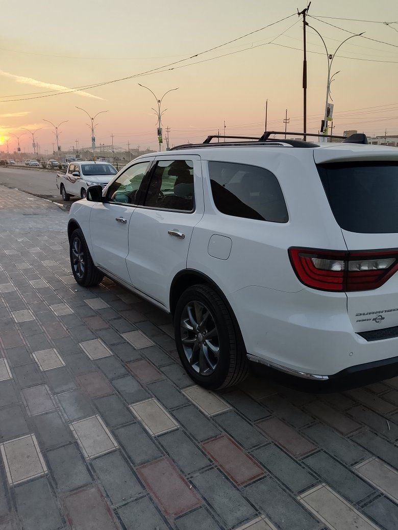 سلام عليكم دورنكو للبيع موديل 15معلايه 2023بسمي
حدثه بل بنيد بدون دواخل بدون إرباك فول مواصفات 
بسمي
سعر 215 
***********
