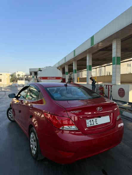 السلام عليكم 
للبيع هونداي اكسنت ( 2017 ) وارد امريكي ( بدون ايرباك بدون دواخل ) ماشيه ( 73 ) فقط سيارة بوضع الشركة جديدة وجاهزة من كلشي مواصفاتها
شاشة 
كامرة
تحكمات
مانع انزلاق
نضام ايكو
محرك 1600 گير ATM 
محرك كير مكفولات تبريد ثلج سيارة جاهزة ماناقصها برغي جديدة كلش 
ملاحضة ( حادثها جاملغ وربع بنيد بدون قطرة دواخل شرط الفحص وبدون ارباك ) مكاني بغداد 
السعر 103 
***********
