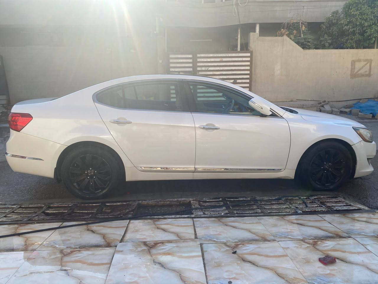 🚗 للبيع: كيا كادنزا 2011
📍 مكان السيارة: كركوك
📞 للتواصل: ***********
🛠️ المحرك: 6 سلندر – V6

⚠️ أضرار السيارة:
• نصف الجاملغ الأمامي والجاملغ الخلفي جهة السائق ورصعة مقدمة البنيد 

⚙️ المواصفات: فول مواصفات
• فتحة سقف بانورامية
• مقاعد كهربائية
• حساسات أمامية وخلفية
• بردات جانبية 

📌 تفاصيل إضافية:
• رقم السيارة كركوك الدولي الجديد
• باسم المالك تحويل مباشر
• لون السيارة أبيض
• تحتوي بطاقة بانزين

السعر ٩٠ وبيها مجال شوفها تقتنع سوي سونار واخذها بالعافية
