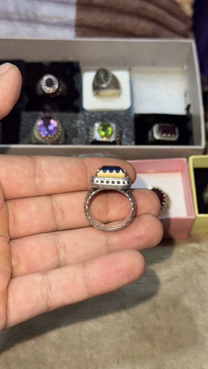 توباز لندني اصلي صياغه ملكيه ثقيلة
هـ ***********
