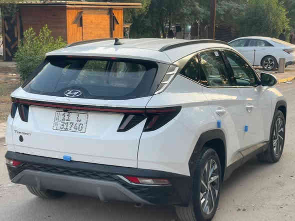 للبيع توسان 2024خليجي ابيض بغداد رقم الدولي بأسمي تحويل مباشر 
مواصفاتها 
محرك 2000
بصمة تشغيل وابواب 
نظام ترحيب 
تشغيل عن بعد 
تصعد جام بالبصمه
شاشة تاج  لمس 
كامرة دوارة
بردات خلفيه بلاد
هند بريك بصمه 
اوتو هولد 
حساسات امامي وخلفي 
مقاعد اماميه  كهرباء 
مخمل
داخل لونين ابيض واسود 
ارضيه جلد 
تحكمات جهتين 
قمارة حديد
ماشيه 03 الف وبعدها بالضمان السياره
السيارة مكفولة من الصبغ بيه بارد مئشر بل السونار 
سياره فول مواصفات عدى الفتحه
المكان بغداد حي العامل  السعر  220$ وبيه مجال
الهاتف  ***********
