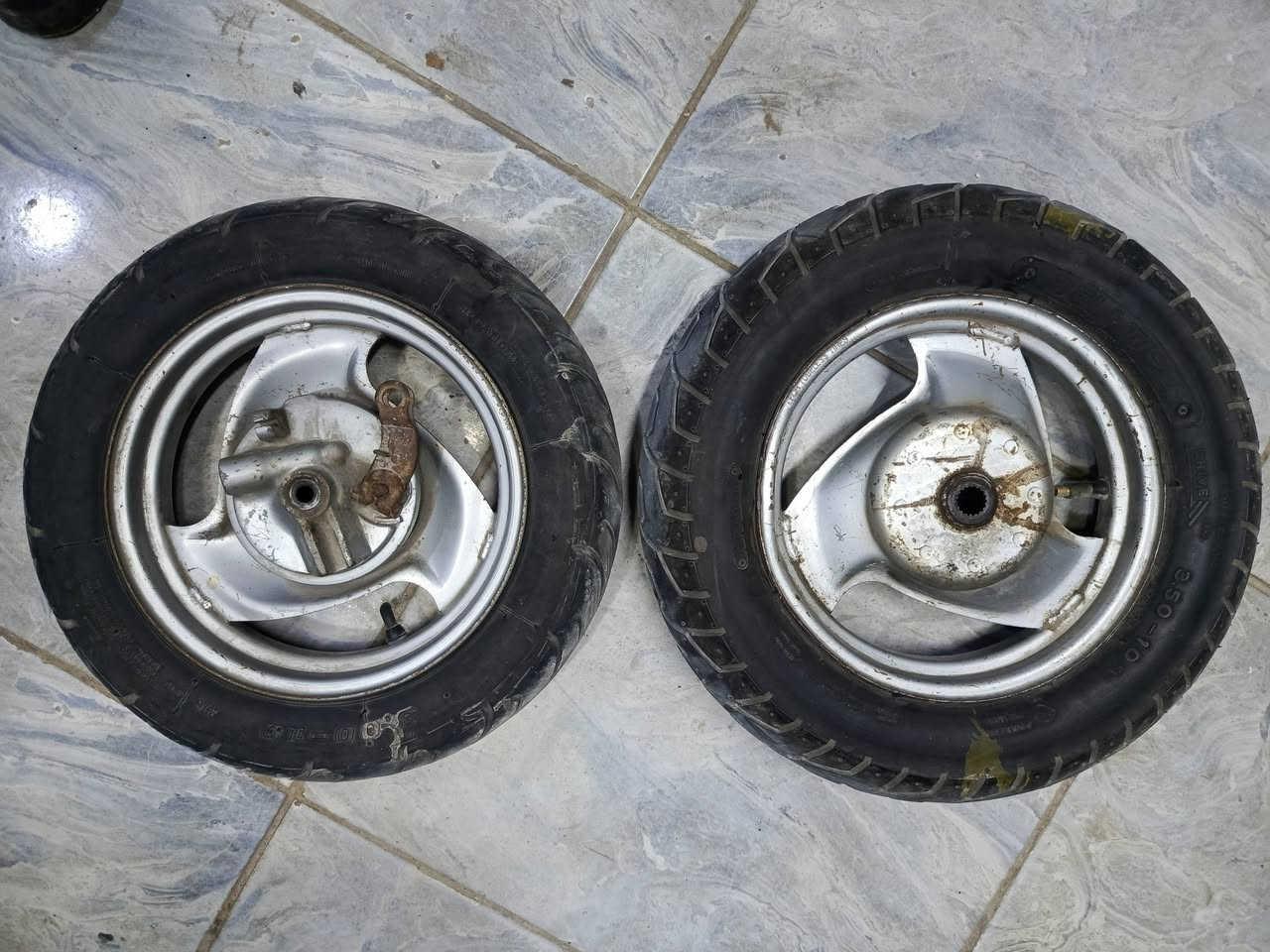 وياله ماكس منغولي يرهم ماكس بوليس بنز 45 
سوبر كامل هوه وبطاله وبوري مال مكينه 15
دشبول ماكس منغولي 10 
عنوان كربلاء متوفر توصيل*********** وتساب
