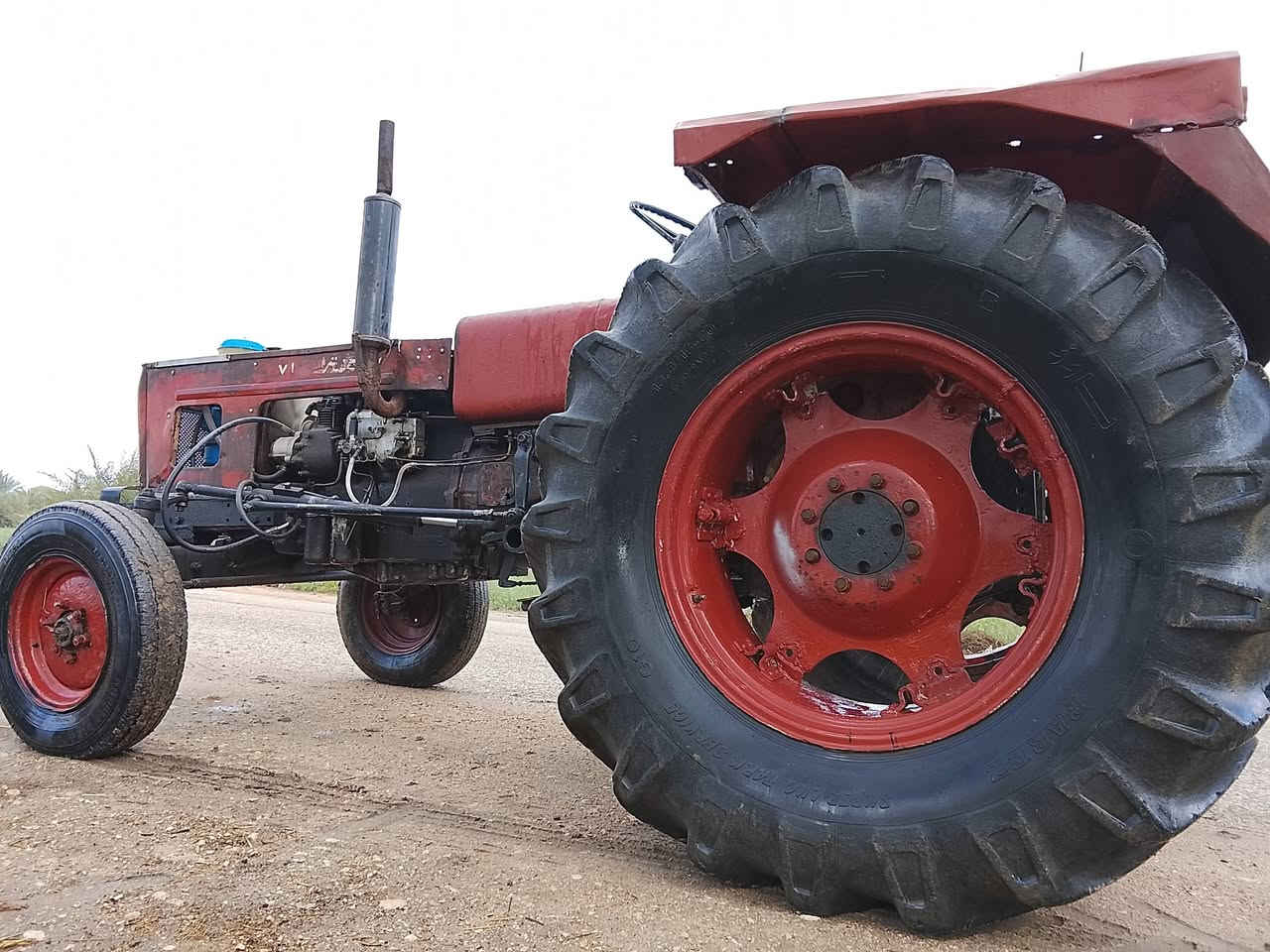 مكينه عنتر لبيع مكينه جاهزه المكان نجف قضاء المشخاب الشراي يتصل ***********
