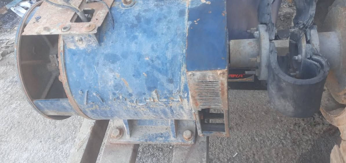 للبيع مولد ازوزه ٤ سلندر كوبلن توليد ٣٠kvمكان واسط العزيزيه تفاصيل اكثر ***********
