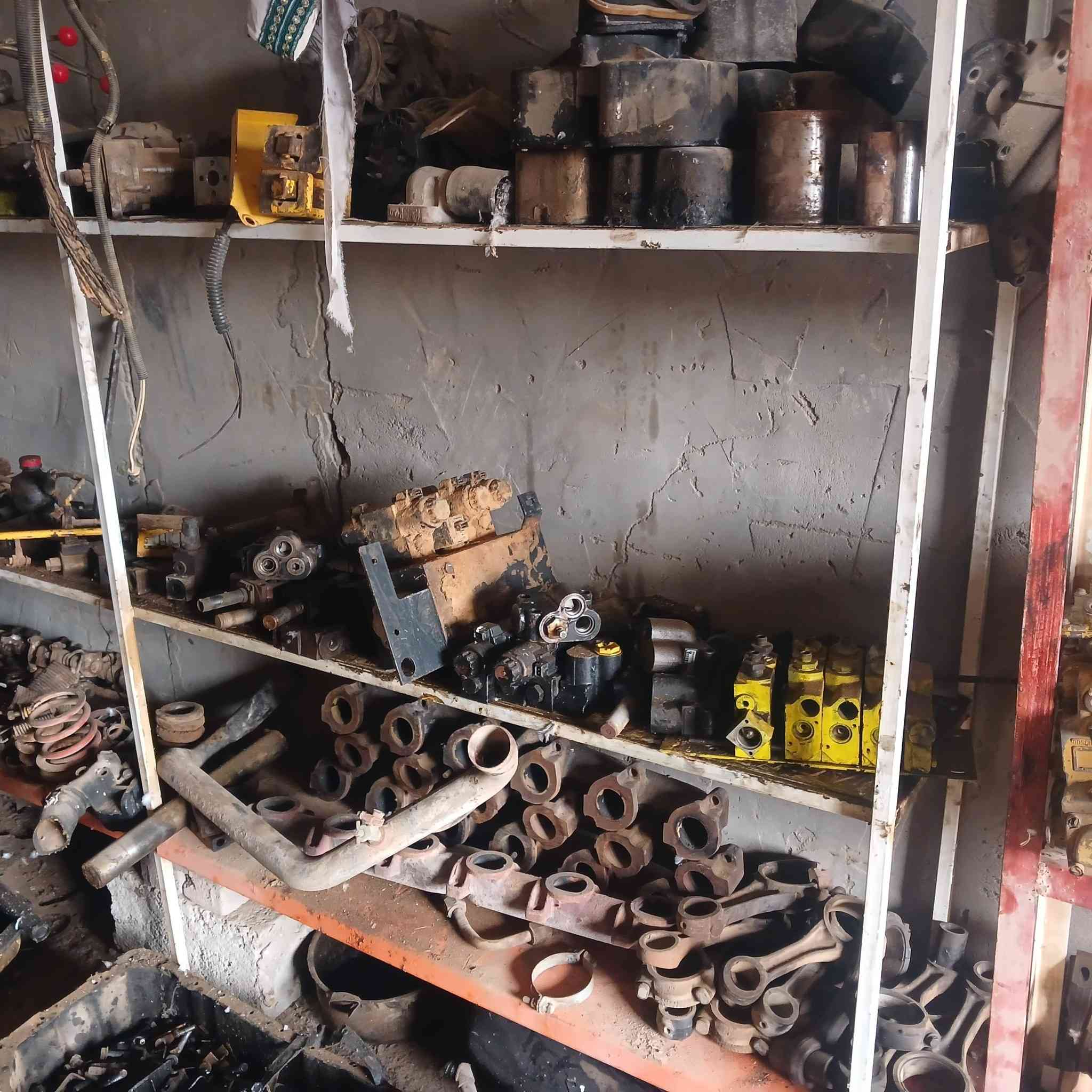 مواد.حاصدات..متوفره.لدينا
***********
***********.عماد.الزبيدي
