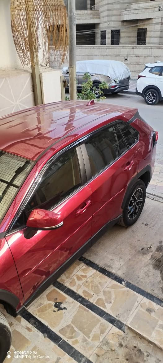 للبيع راف فور موديل 2023 وارد أمريكي بانزين فقط بارد الجاملغ الخلفي ماشيه 13وشويه مكينه 2500 السياره خير من الله تقريباً وكاله جديده جداً استفسار ***********
