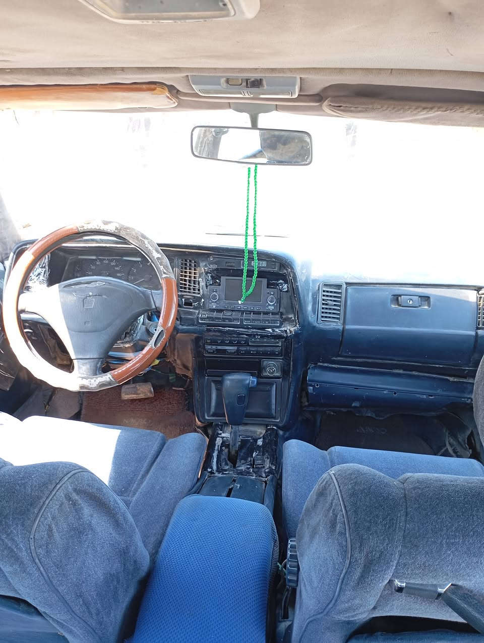 يالله هارتوب رقم نجف موديل 90 
 راعيهه حاضر للتحويل سنويه منتهيه ب 20 
كير ومكينه 2 ونص سسياره شايله روحه
حداديه وصط كهربائيات شغاله السعرر 24 
وبيه مجال بصيط كلش للشراي مكاني ناصريه الغراف اتصال ***********
