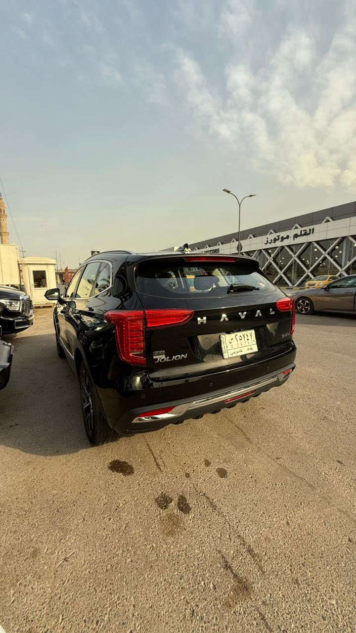 السلام عليكم

هافال جوليان 2023 

 فول مواصفات اعلى فئة بالمواصفات

فوول رادارات و استشعارات وكامرات ذكية وحساسات

دشبول شاشة ديجتال

نظام الاصطفاف الذاتي Auto Park

سقف بانوراما

داتا شو ( شاشة عرض كيلو متر في الجامة)

داخل كشنات والدشبول والابواب جلد احمر 

بيها صبغ قطعة وحدة باب خلفي عكس السائق وبارد جاملغ امامي فقط بدون اير باك ولادواخل شرط الفحص  صور موجودة ،،،السيارة طالعة من شركة نهج العراق وبيها ضمان على المحرك والكير محرك ١٥٠٠توربو  السيارة ماشية 73 الف كيلو مكان السيارة بغداد الاعظمية

السعر 135 ورقة 

للتواصل 

***********
