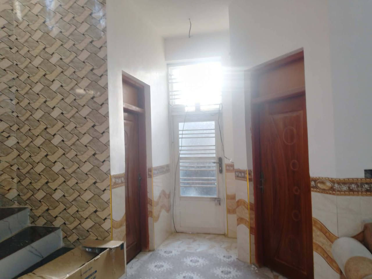 السلام عليكم
بيت مساحته 200 متـر زراعي سند 25 كهرباء مولدة شارع مدارس جميع الخدمات متوفرة يتكون من غرفتين وصالة ومطبخ وأستقبال ومجمع صحي داخلي وخارجي للأستفسار أكثر الأتصال على الرقم ***********
