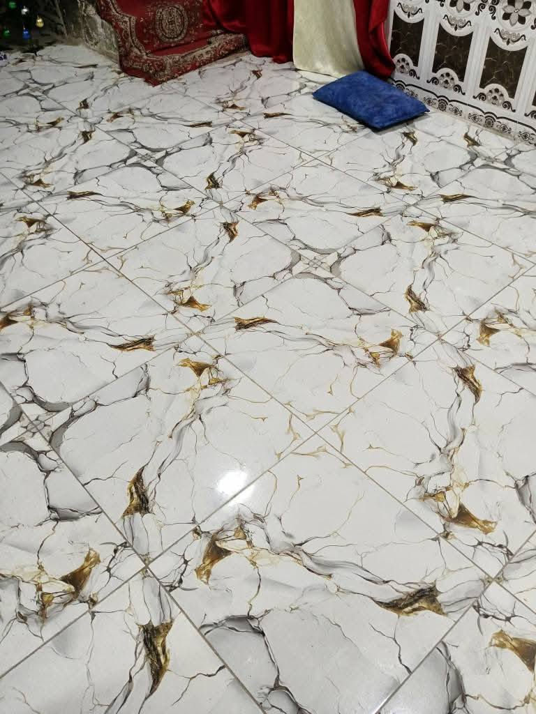 غرفه نوم 5 باربعه مطبخ 5 باربعه صاله 5:30 باربعه استقبال 5 باربعه طابق ثاني غرفه 5 باب المساحه 120 المكان حي خضير السعر 48 وبي مجال رقم الهاتف ***********
