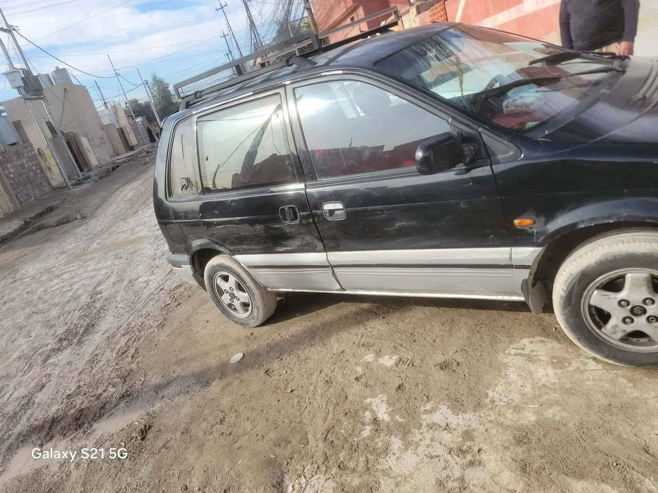 سلام عليكم سيارة مستبوشي موديل 92 اني الشرعي سنوية تسقط2030  طخم تايرات جديد تدفيه تبريد شغل سيارة مابيها نقص السعر30 قفل  مكاني حي صدم  ***********
