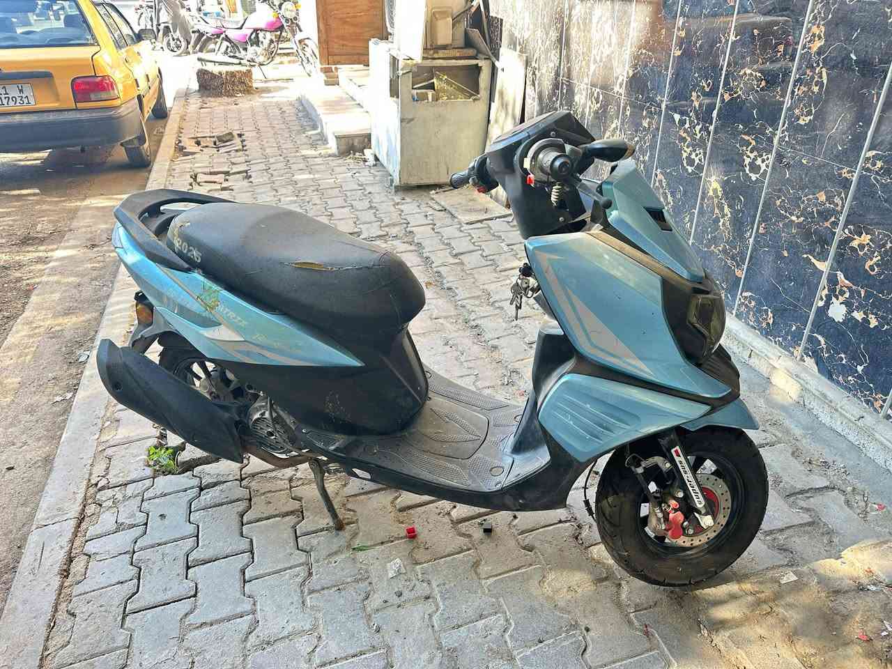 السلام عليكم دراجه ماتريكس٢٠٢٥ للبيع نظيفه اخذتها قبل بنهايه ٢٠٢٥ ماطلع بيها نظافه والله ماخذها مليون و١٥٠ اريدها ب٦٠٠ تجي شوف عوزها بس تبدل دهن كلشي شغال بس غسله وتتوكل بيها كامله شرط الفحص *********** واتساب او اتصال او ع خاص بالخدمه
