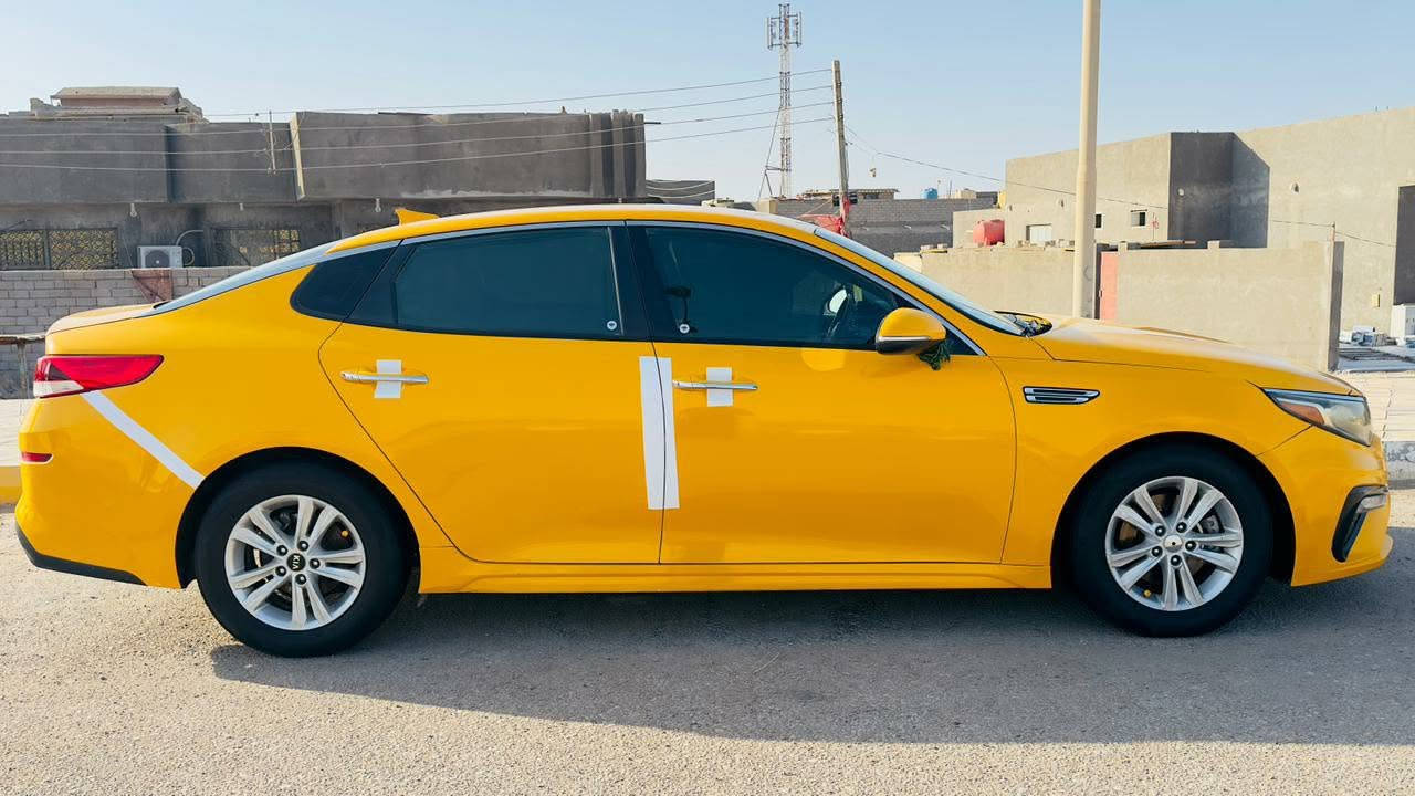 السلام عليكم
 للبيع فقط كيا اوبتما اجره 2020 مصفره هيئه وغرامات محرك 2400 Gdi رقم بغداد  ماشيه 160 تبريد خير من الله حداده جاهزه تخم تاير دوشمه عامه سياره مال جناي  
السعر 150وبيه مجال بسيط
العنوان ذي قار /قضاء الچبايش
للاستفسار ‭***********

