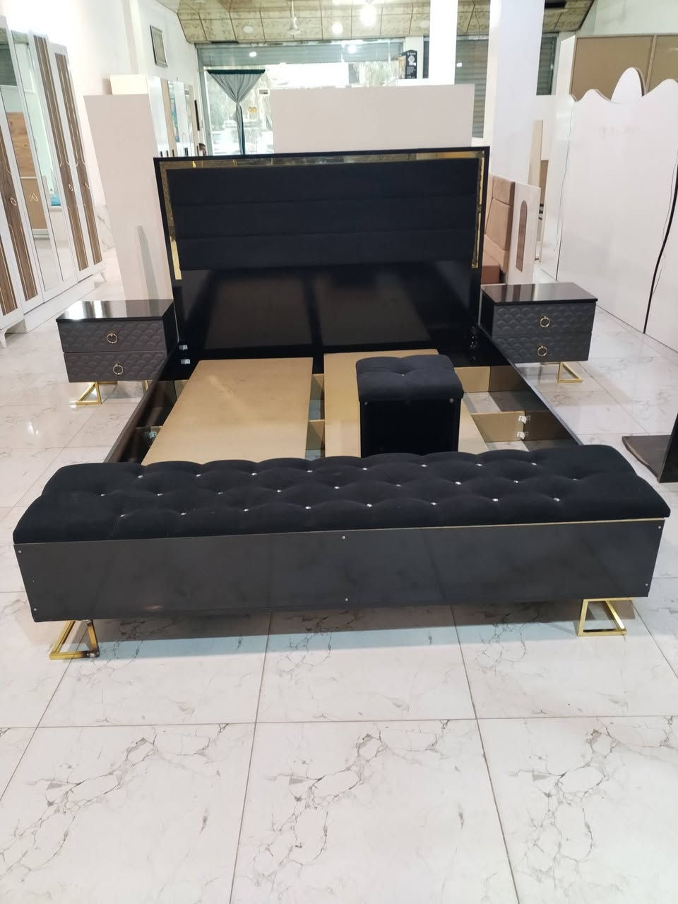 غرفه نوم تركي 10قطع كلش نضيف للستفسار ***********
