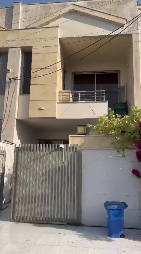 بــيـــت للــبــيـع الـمـساحـة 100م

للتواصل والاستفسار الاتــصال علئ الــرقــم الاتي: 

***********
