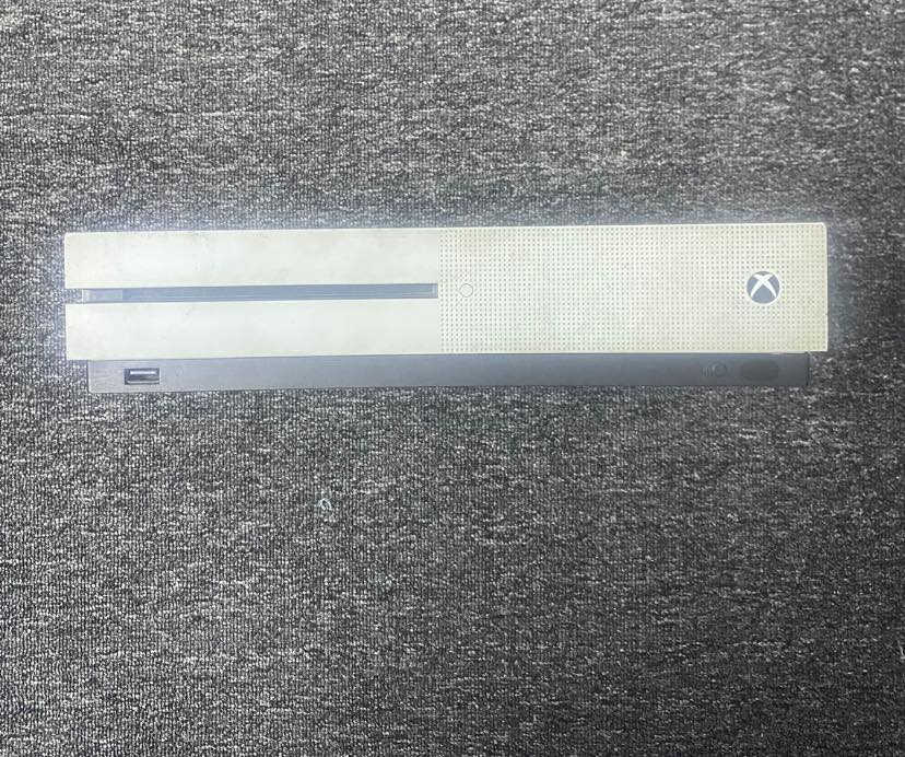 للبيع xbox One s
اكس بوكس وان المساحه 1 تيرا 

1000 گيگا

ويا جوستك واحد

نظيف ممفتوح 

السعر 135 وبي مجال
للتواصل ***********
