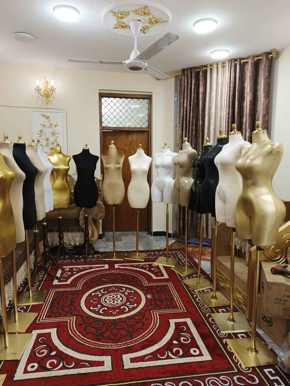 السلام عليكم اتوفرت عدنه انواع المليكانات وبسعر الجمله... ارقام الحجز..***********//***********
