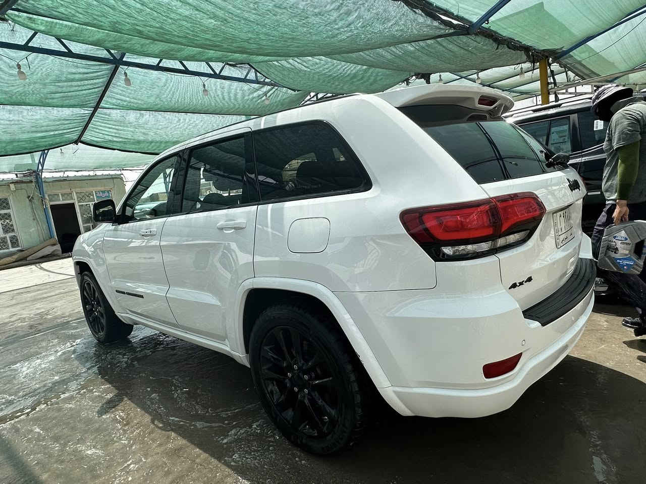 جيب كراند شيروكي بلاك توب 2020
حادث دعاميه فقط 
السعر 235
للاستفسار ***********
