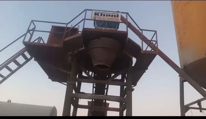 معمل رطب للبيع جديد مشتغل 600 مكعب نتاج 60م سايلو 90طن رقم هاتف ***********
