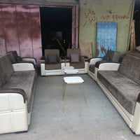 ١٠ مقاعد • سرير ومخزن • الحمزة الغربي