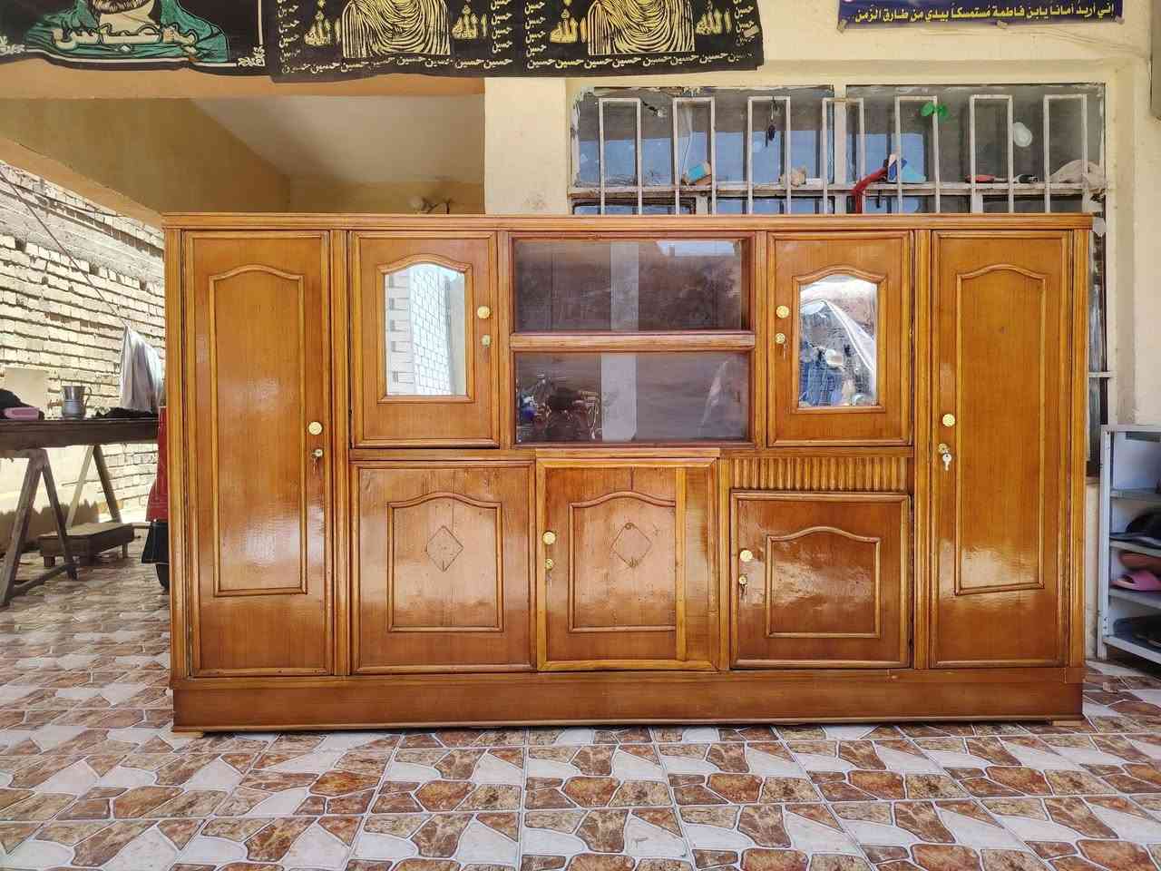 بوفيه مترين ونص مستخدمه *********** واتساب أو خاص
