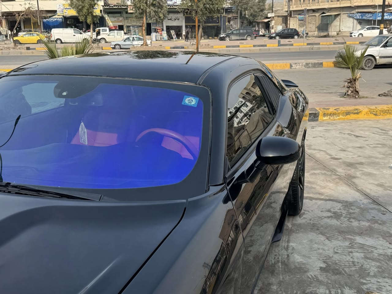 جالنجر للبيع
موديل 2017 
رقم بغداد جديد 
3600 v6 
صبغ حزام 
ضرر امريكة بنيد وجاملغ فقط ايرباك دركة ودشبول 
ماشية 100 الف كيلو وقابل للزيادة 
السعر 138 ورقة وبيها مجال بسيط 
مكان السيارة موصل 
واتساب 
***********
